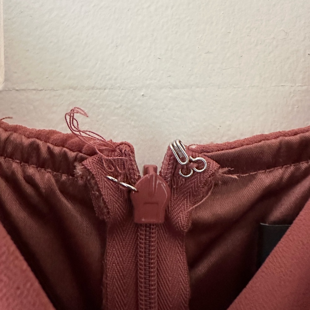 ALL ABOUT LOVE RUSTY ROSE MAXI DRESS
LULUS - Picture 2 of 3